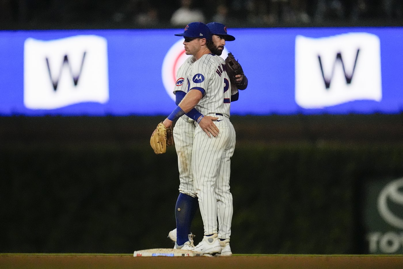 Cody Bellinger knocks in 3 as Cubs beat Nationals 7-6 to stave off postseason elimination | iNFOnews.ca