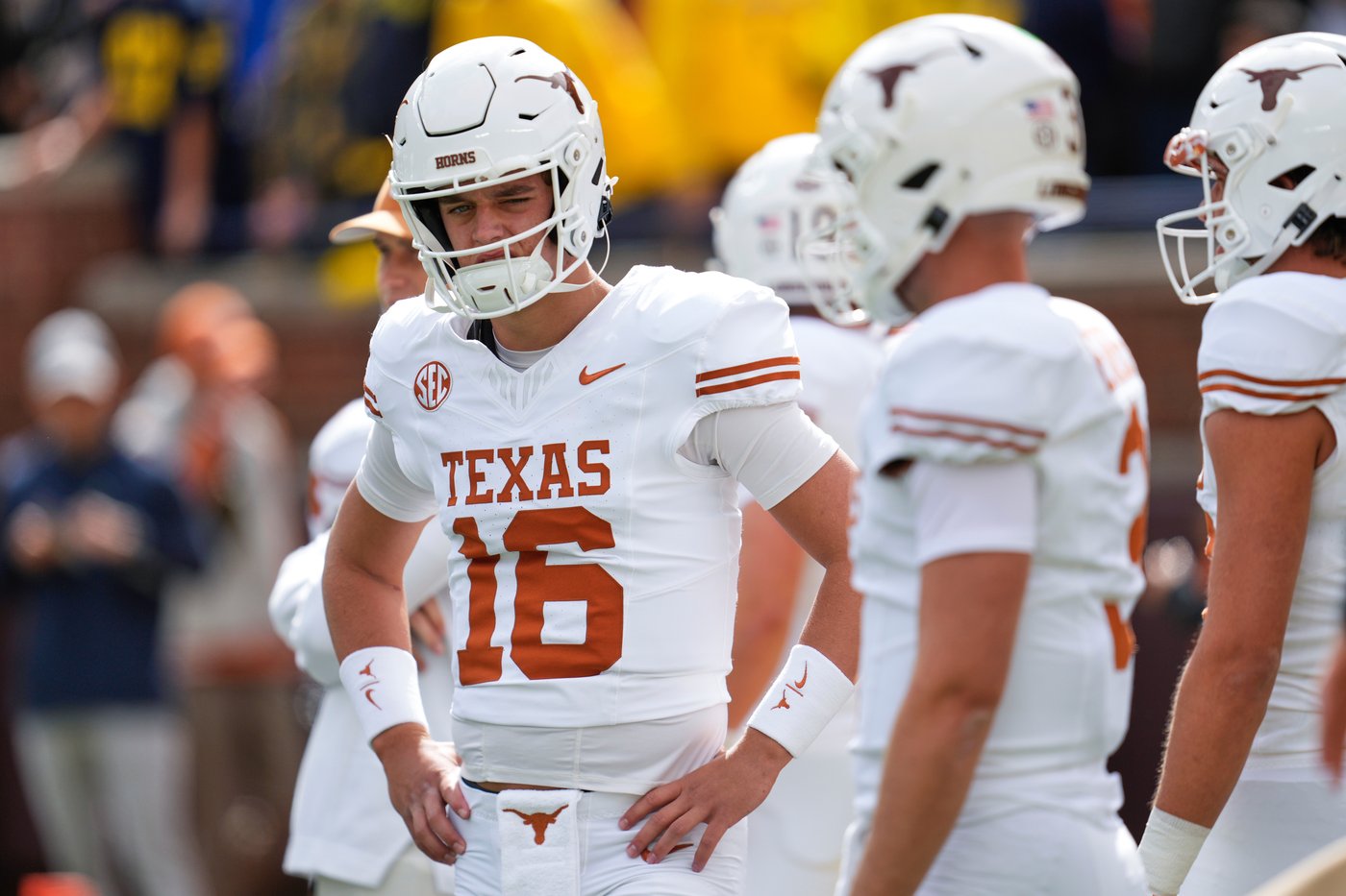 No. 1 Texas at No. 3 Ohio State and No. 9 LSU at No. 4 Clemson are the spotlight games involving SEC | iNFOnews.ca No. 1 Texas at No. 3 Ohio State and No. 9 LSU at No. 4 Clemson are the spotlight games involving SEC | iNFOnews.ca