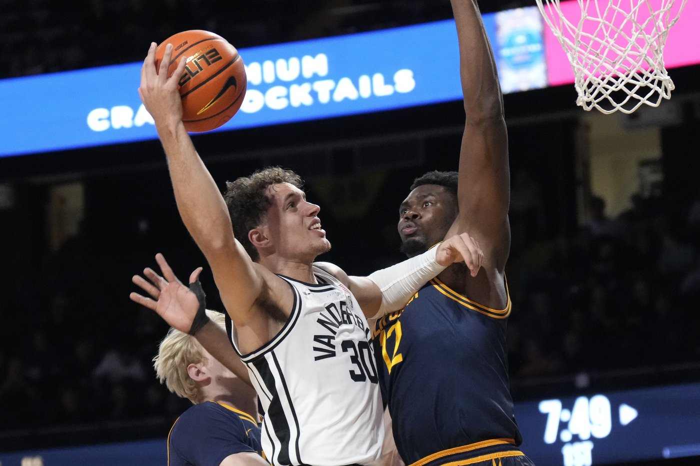 Edwards scores 14 of his 18 in the second half, Vanderbilt secures 18 steals in 85-69 win over Cal | iNFOnews.ca Edwards scores 14 of his 18 in the second half, Vanderbilt secures 18 steals in 85-69 win over Cal | iNFOnews.ca