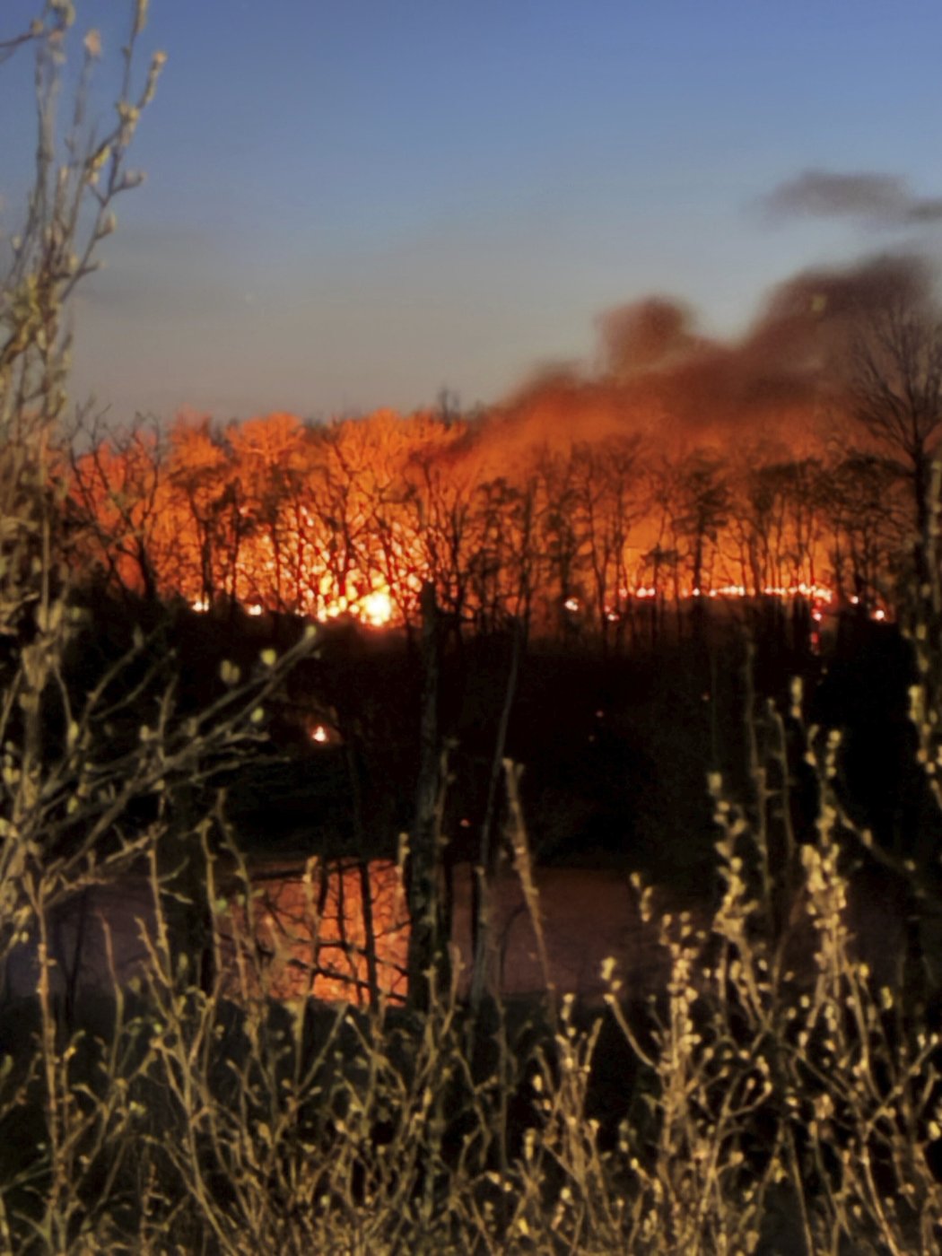Wildfires burn thousands of acres on tribal lands in North Dakota | iNFOnews.ca