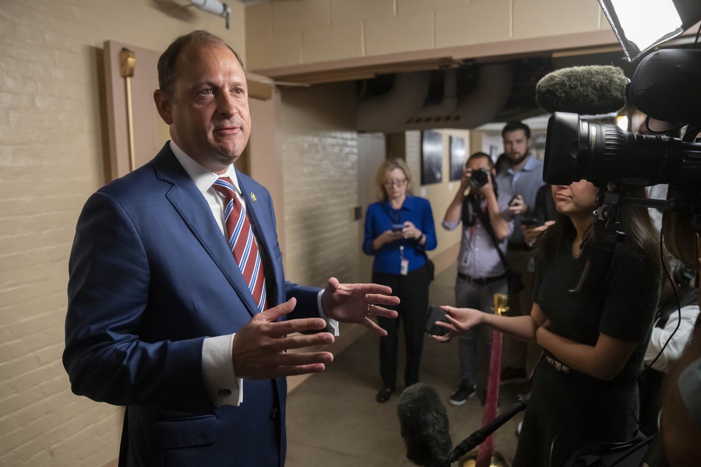 GOP Reps. Barr and Guthrie seek House chairs with their Kentucky reelection bids | iNFOnews.ca GOP Reps. Barr and Guthrie seek House chairs with their Kentucky reelection bids | iNFOnews.ca