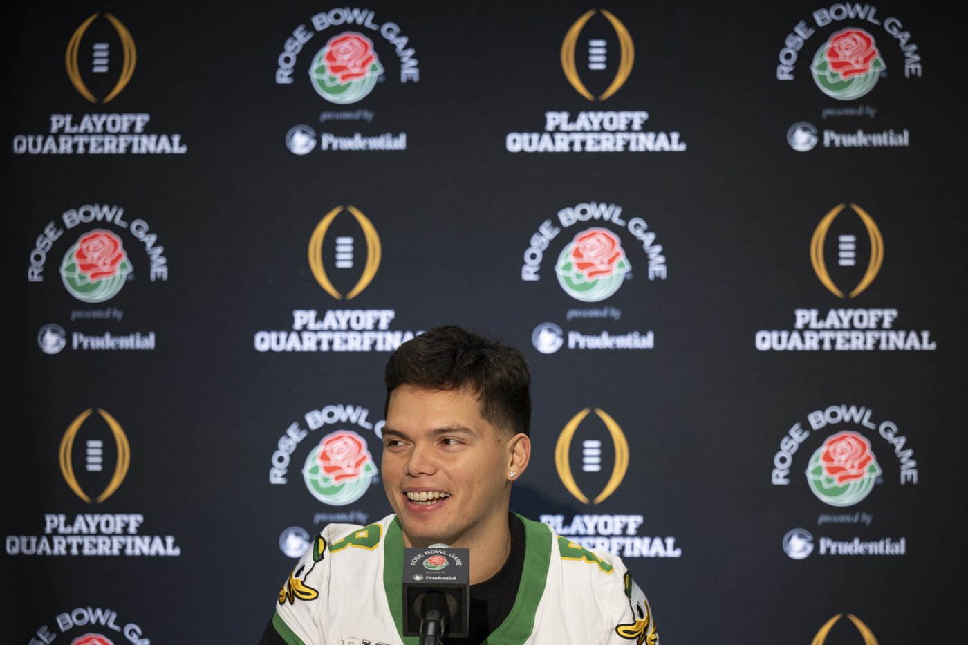 No. 1 Oregon faces Ohio State in Rose Bowl as Big Ten foes battle again for spot in CFP semifinals | iNFOnews.ca No. 1 Oregon faces Ohio State in Rose Bowl as Big Ten foes battle again for spot in CFP semifinals | iNFOnews.ca