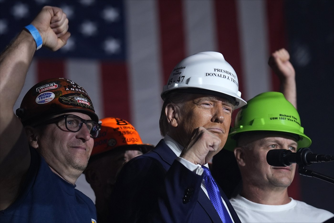 Trump kicks off a Pennsylvania rally by talking about Arnold Palmer's genitalia | iNFOnews.ca