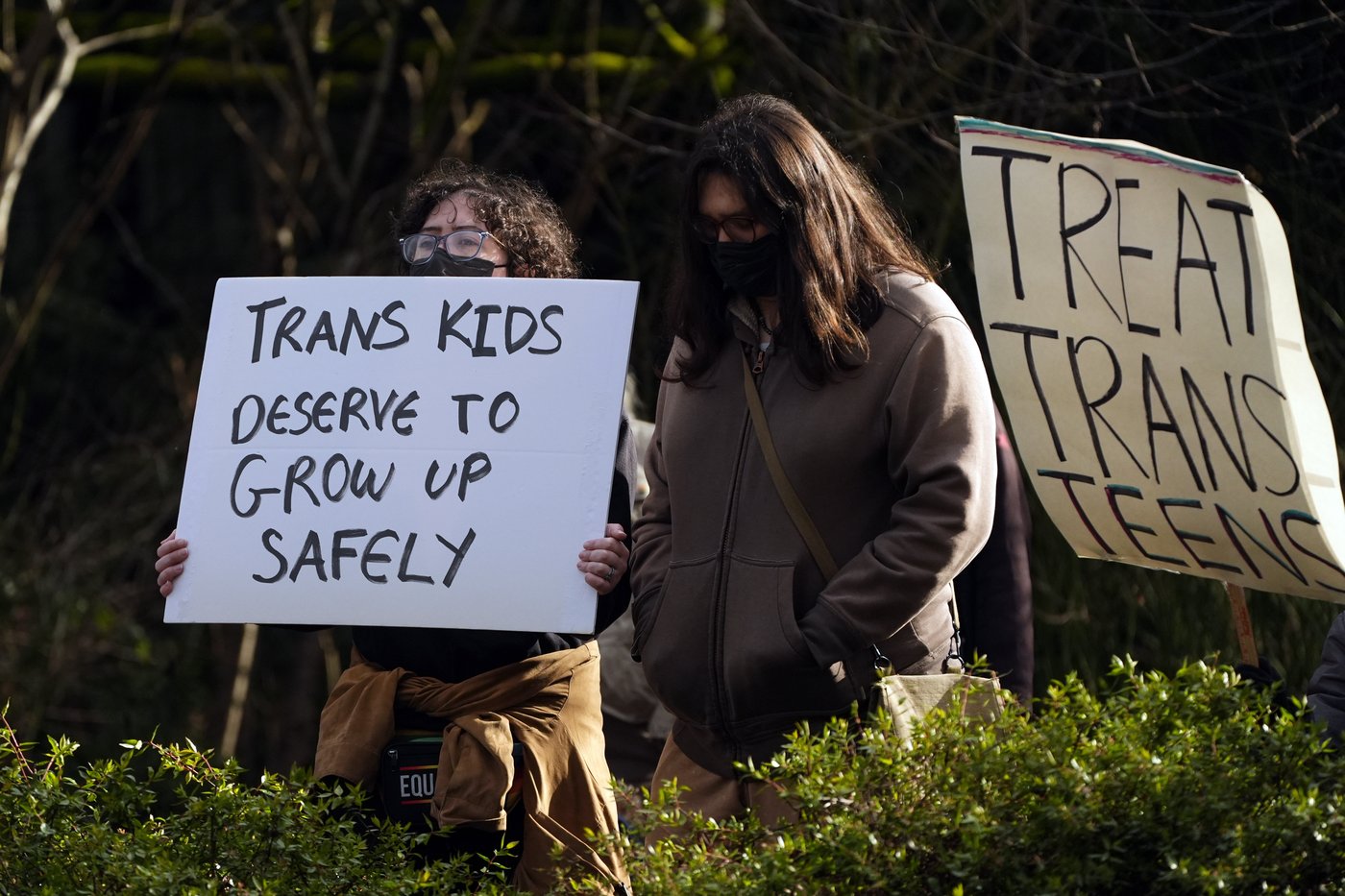 Federal judge pauses President Trump's order restricting gender-affirming care for trans youth | iNFOnews.ca