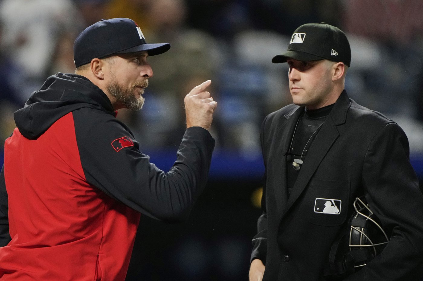 Twins manager Rocco Baldelli ejected after arguing about pitch clock violation | iNFOnews.ca