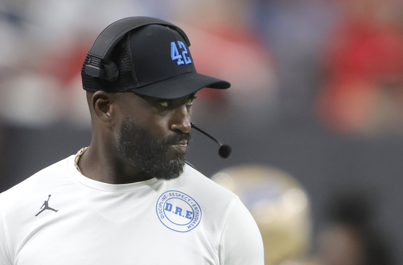 UCLA fires coach DeShaun Foster after 0-3 start to his second season | iNFOnews.ca UCLA fires coach DeShaun Foster after 0-3 start to his second season | iNFOnews.ca