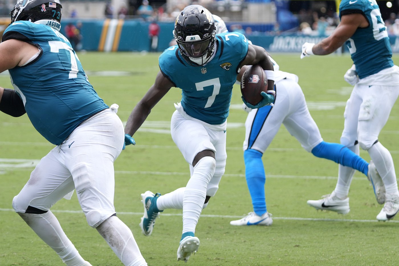 Jaguars WR Brian Thomas Jr. is trying to snap out of a sophomore slump after another costly drop | iNFOnews.ca