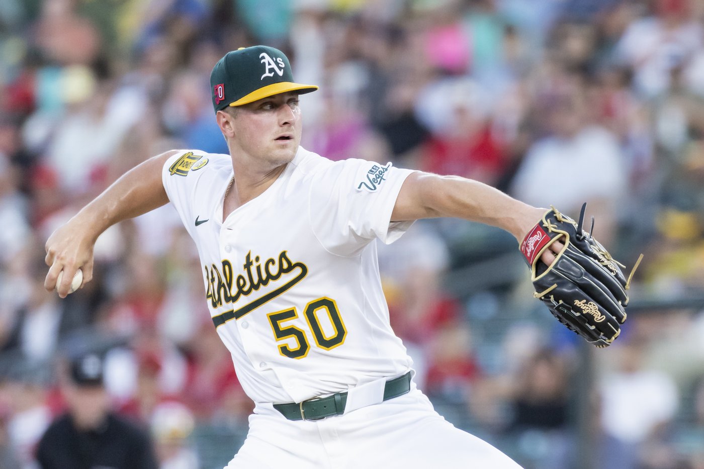 Athletics hit three home runs in 10-3 win over Angels | iNFOnews.ca