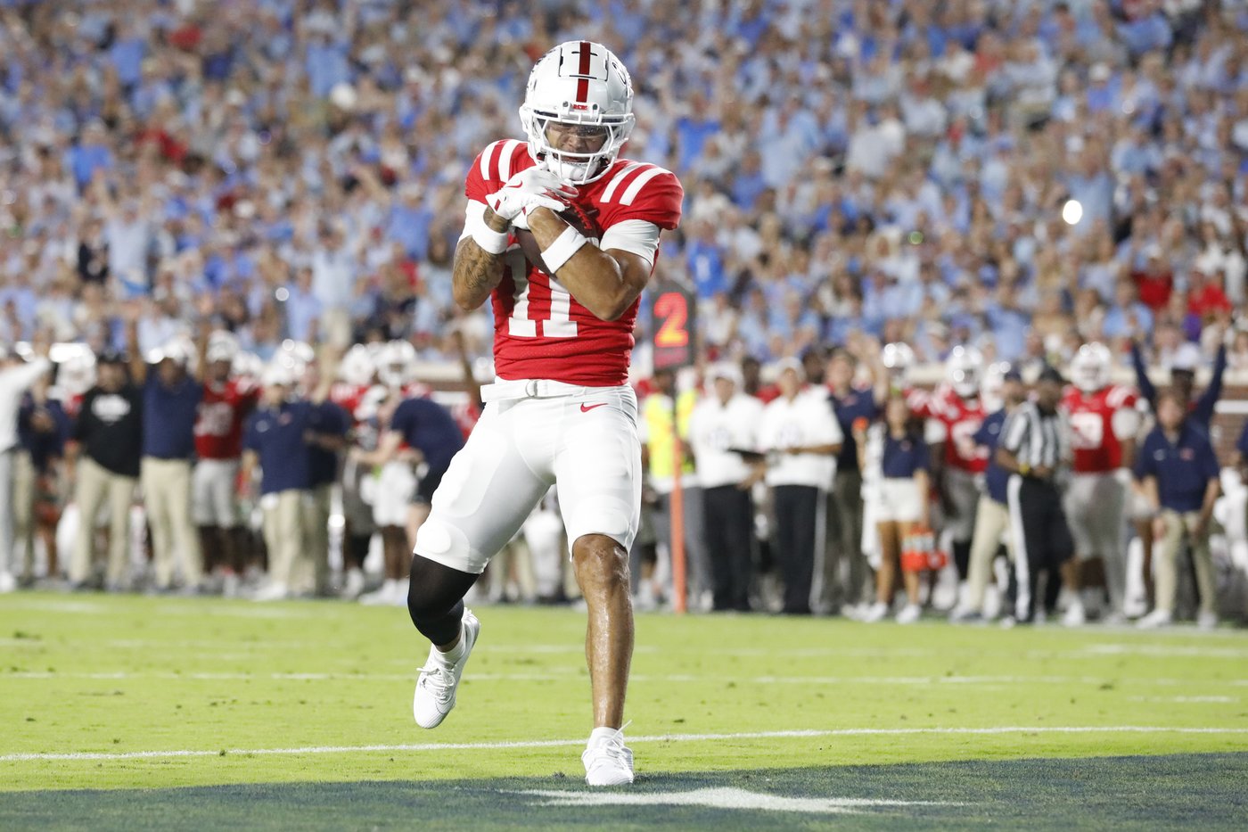 Jaxson Dart throws 4 TD passes as No. 5 Ole Miss routs Georgia Southern 52-13 | iNFOnews.ca Jaxson Dart throws 4 TD passes as No. 5 Ole Miss routs Georgia Southern 52-13 | iNFOnews.ca