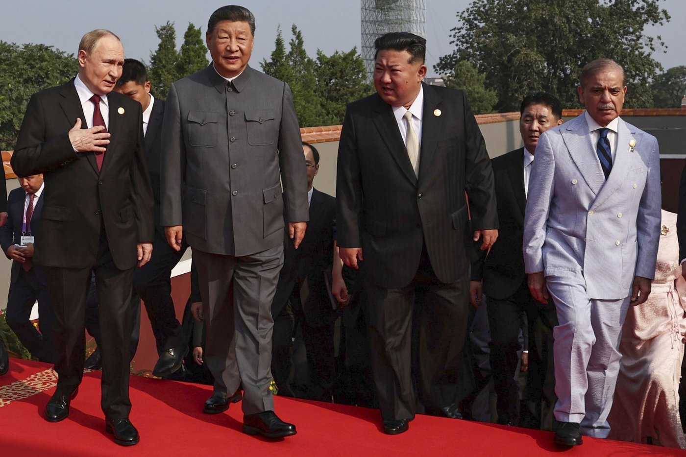 Putin meets North Korea's Kim in Beijing | iNFOnews.ca
