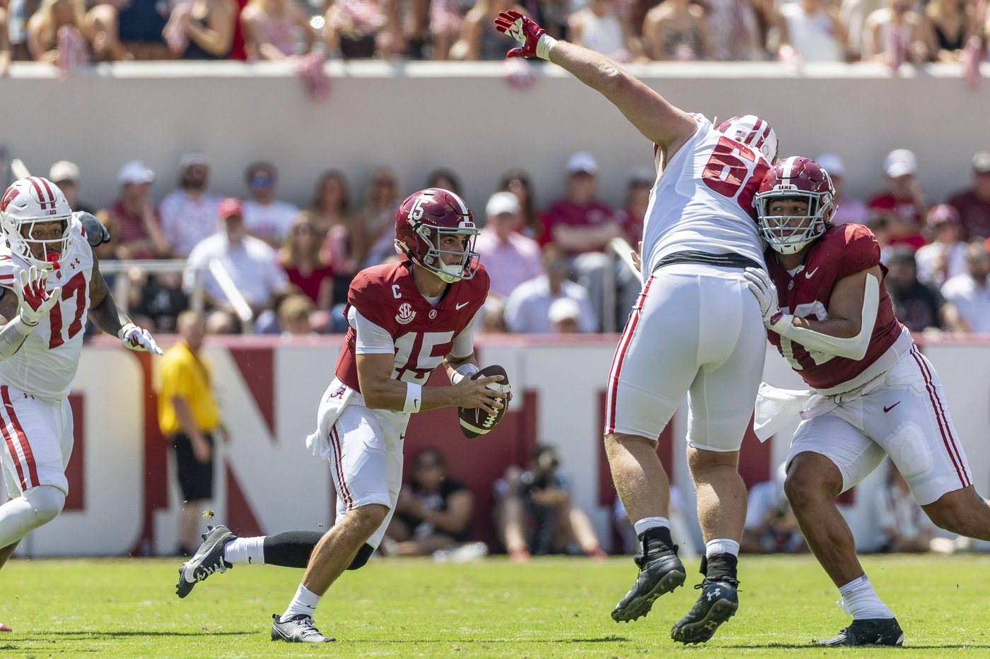 Ty Simpson delivers again as No. 19 Alabama handles Wisconsin for the 2nd straight year, 38-14 | iNFOnews.ca Ty Simpson delivers again as No. 19 Alabama handles Wisconsin for the 2nd straight year, 38-14 | iNFOnews.ca