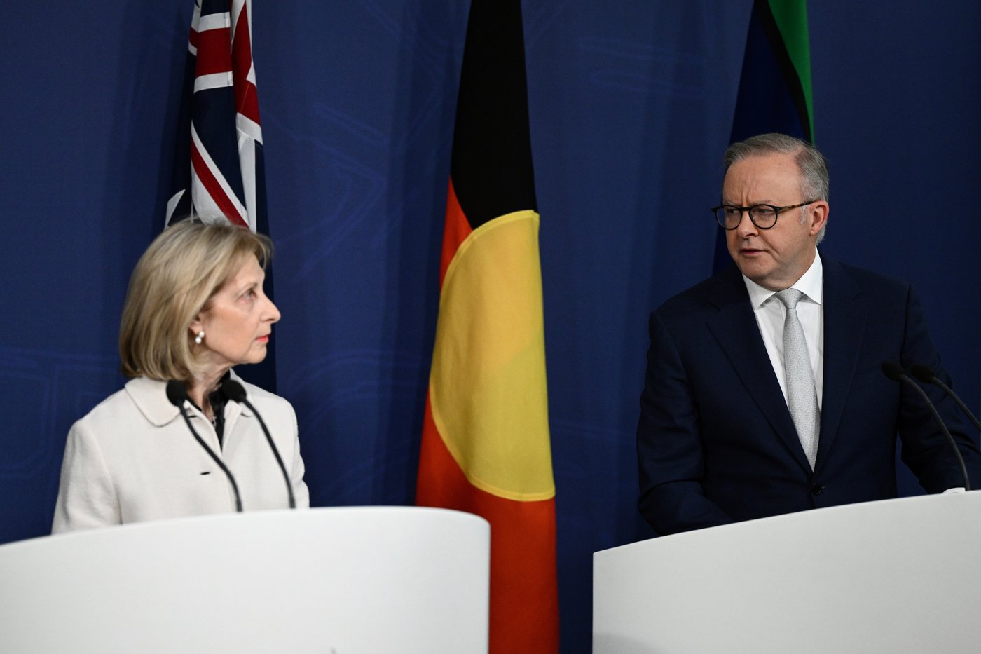 Report on curbing antisemitism in Australia recommends threatening university funding | iNFOnews.ca