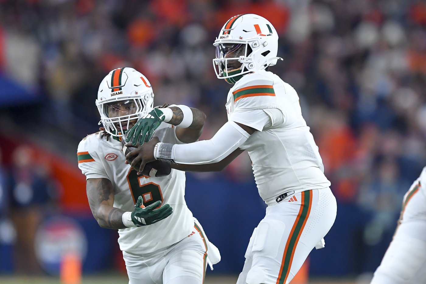 Miami's Cam Ward sets NCAA's Division I record with 156th career touchdown pass | iNFOnews.ca