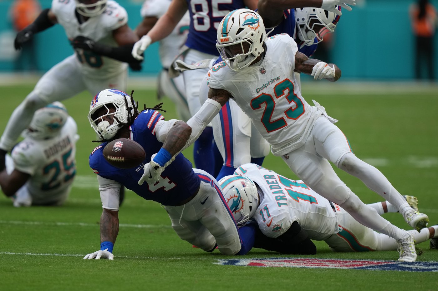 Dolphins end seven-game losing streak against Bills with 30-13 win | iNFOnews.ca Dolphins end seven-game losing streak against Bills with 30-13 win | iNFOnews.ca