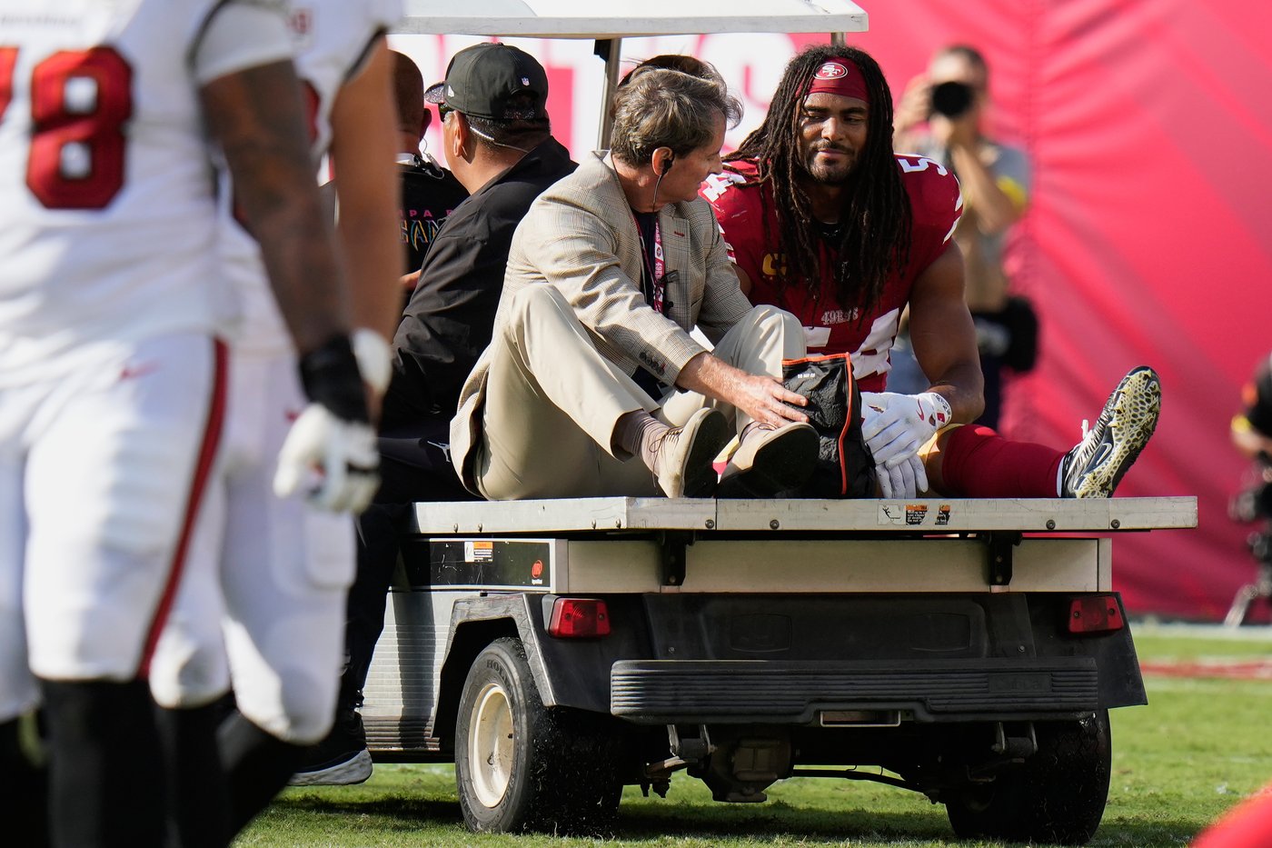49ers' season in jeopardy after losing Fred Warner to injury | iNFOnews.ca
