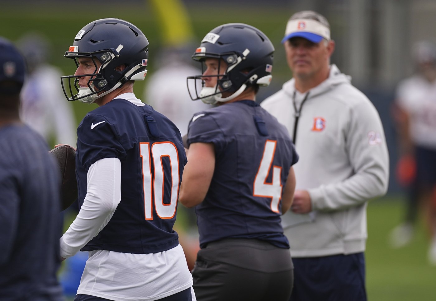 Broncos' Bo Nix looks more comfortable heading into 2nd season and elusive familiarity a big reason | iNFOnews.ca