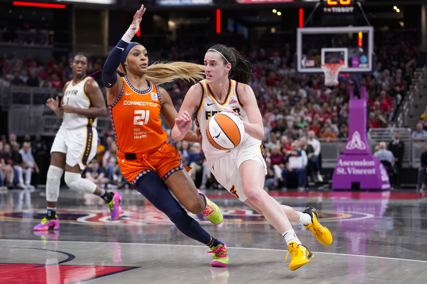 Connecticut Sun guard DiJonai Carrington wins WNBA Most Improved Player award | iNFOnews.ca