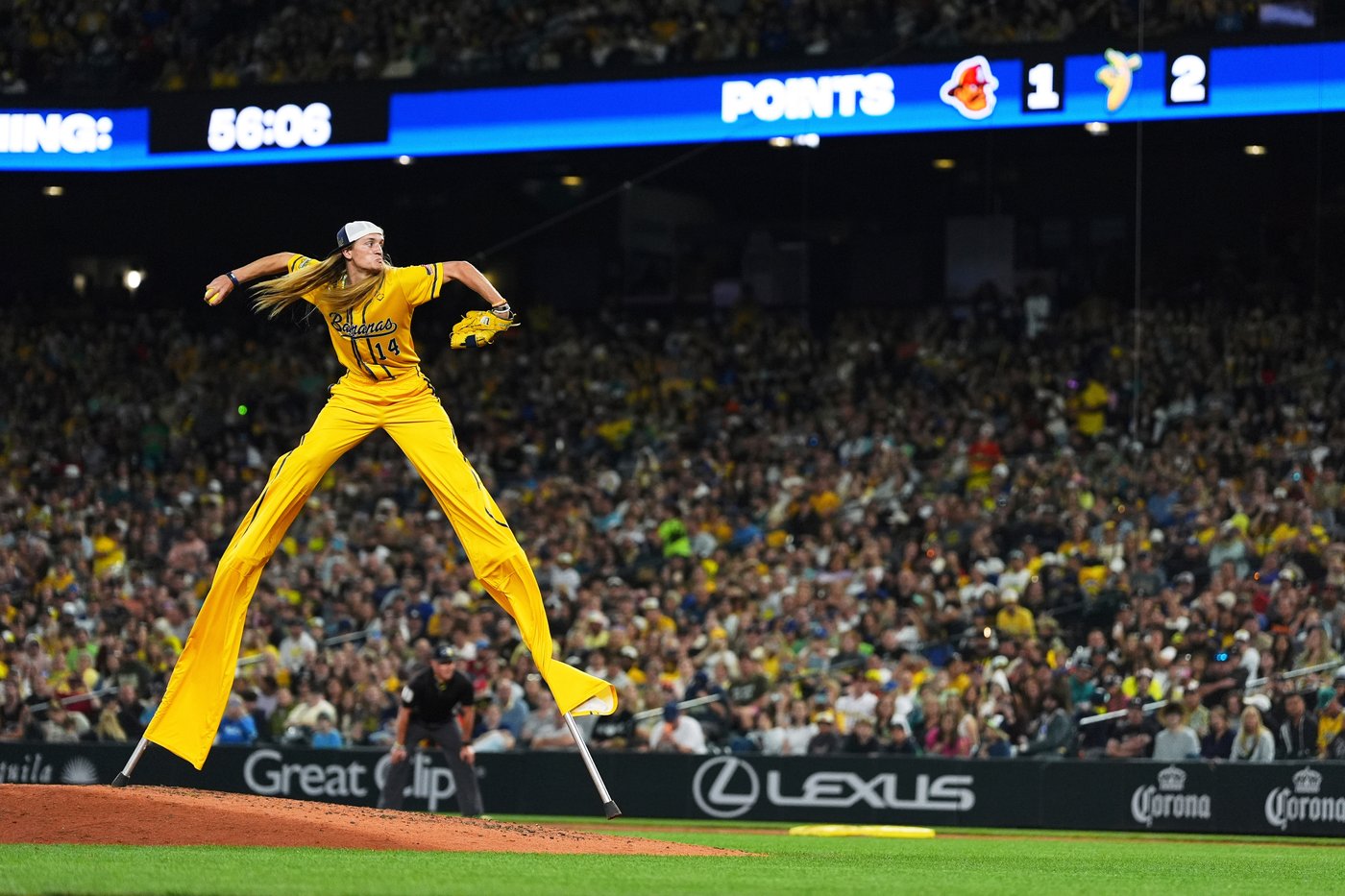 Savannah Bananas will be joined by 5 barnstorming teams in 2026 as Banana Ball continues to grow | iNFOnews.ca