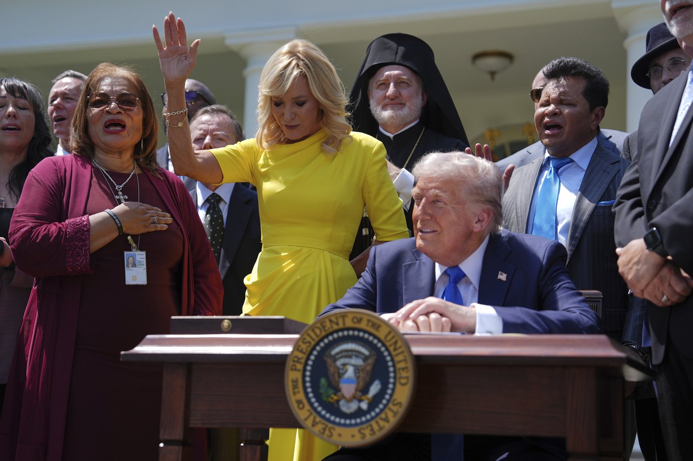 Critics say Trump's religion agenda will benefit conservative Christians the most | iNFOnews.ca
