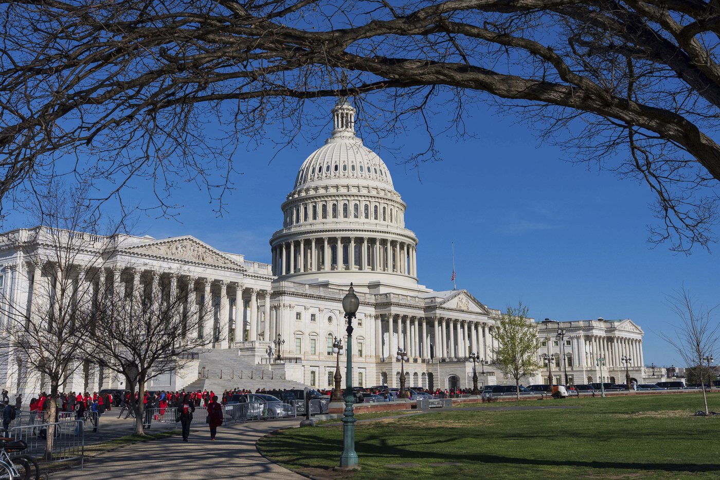 Senate parliamentarian deals blow to GOP plan to gut consumer bureau in tax bill | iNFOnews.ca Senate parliamentarian deals blow to GOP plan to gut consumer bureau in tax bill | iNFOnews.ca