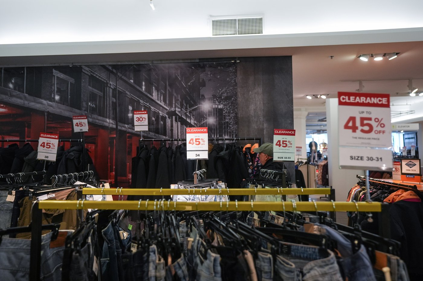 Hudson's Bay is liquidating all of its stores. Here's what you need to know | iNFOnews.ca