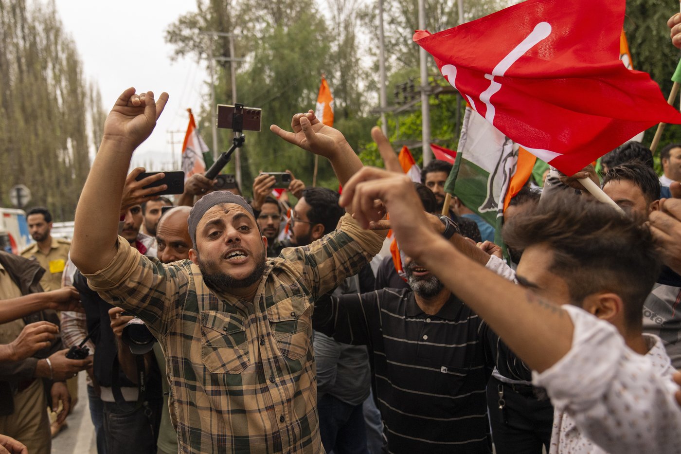 Biggest Kashmir party opposed to India's stripping of region's autonomy wins most seats in election | iNFOnews.ca Biggest Kashmir party opposed to India's stripping of region's autonomy wins most seats in election | iNFOnews.ca