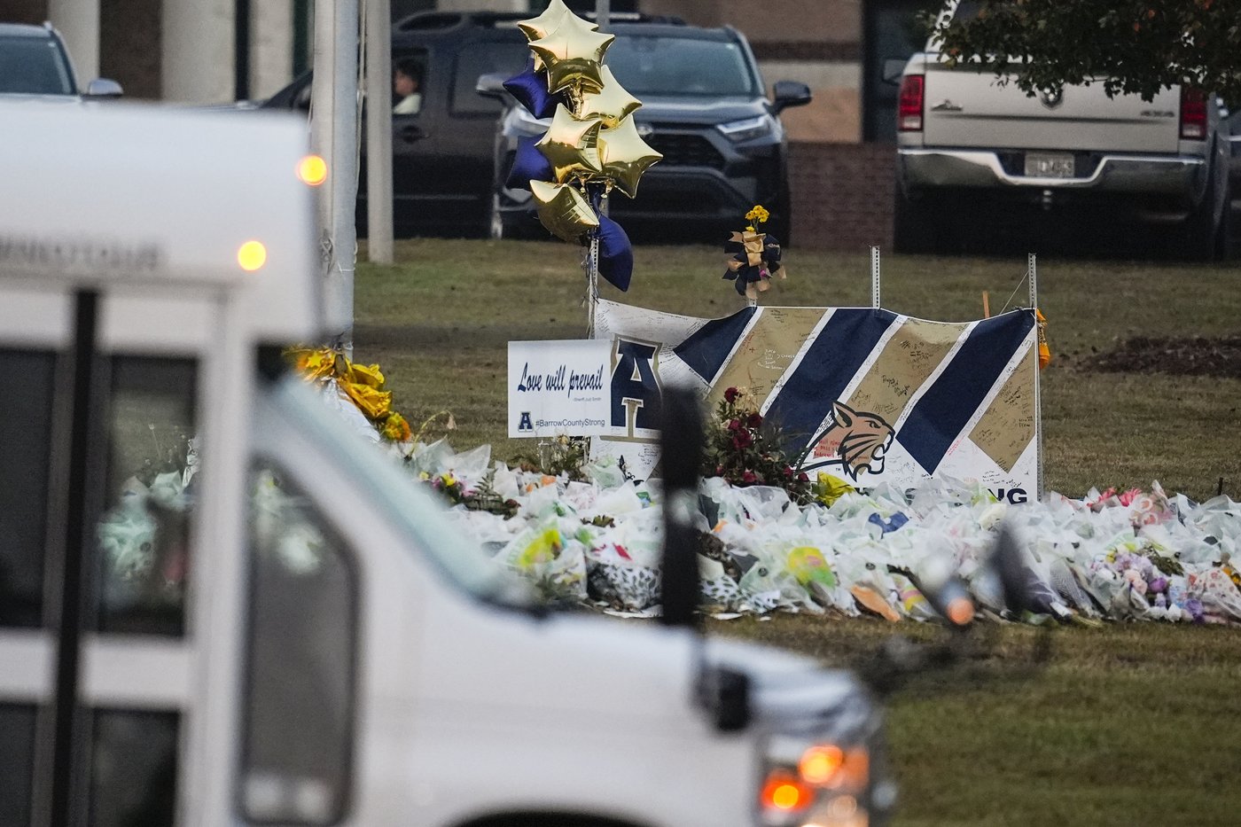 Weeks after a school shooting, students return for classes at Apalachee High School | iNFOnews.ca