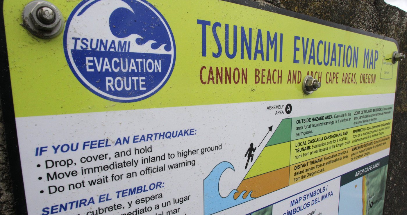 Quake prompts brief tsunami warning on the West Coast. Here's what to know about tsunamis | iNFOnews.ca Quake prompts brief tsunami warning on the West Coast. Here's what to know about tsunamis | iNFOnews.ca