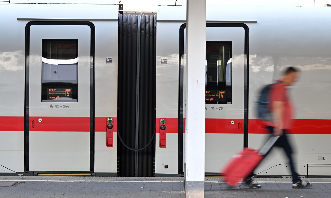 German railway says outage that halted all trains was caused by scheduled work | iNwheels German railway says outage that halted all trains was caused by scheduled work | iNwheels