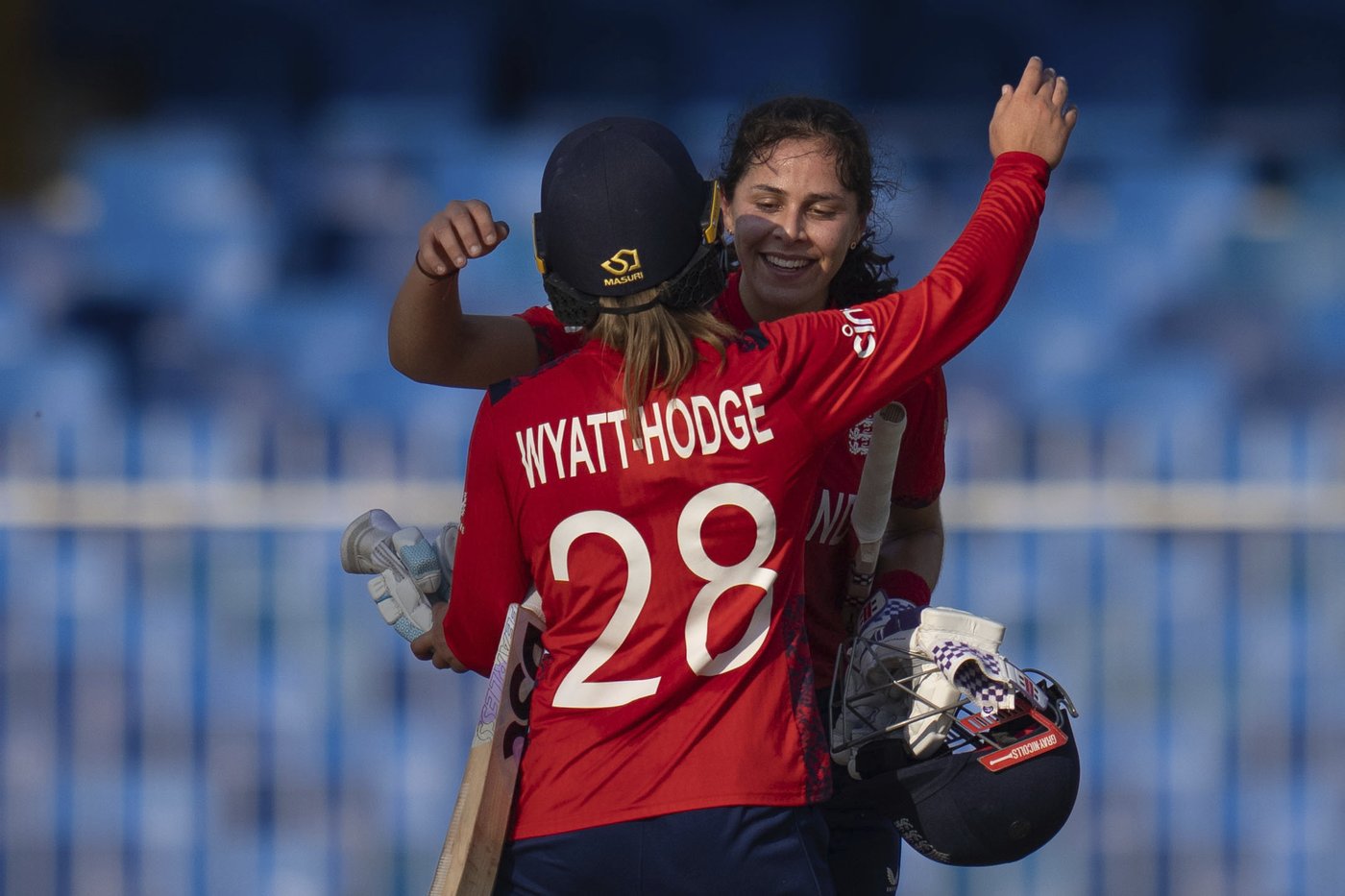 Australia takes 4 India wickets in last over to reach knockout stage at Women’s T20 World Cup | iNFOnews.ca Australia takes 4 India wickets in last over to reach knockout stage at Women’s T20 World Cup | iNFOnews.ca