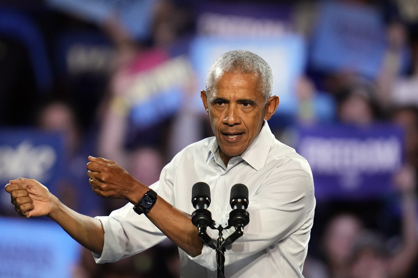 Rapper Eminem and Obama rally voters for Kamala Harris in Detroit | iNFOnews.ca