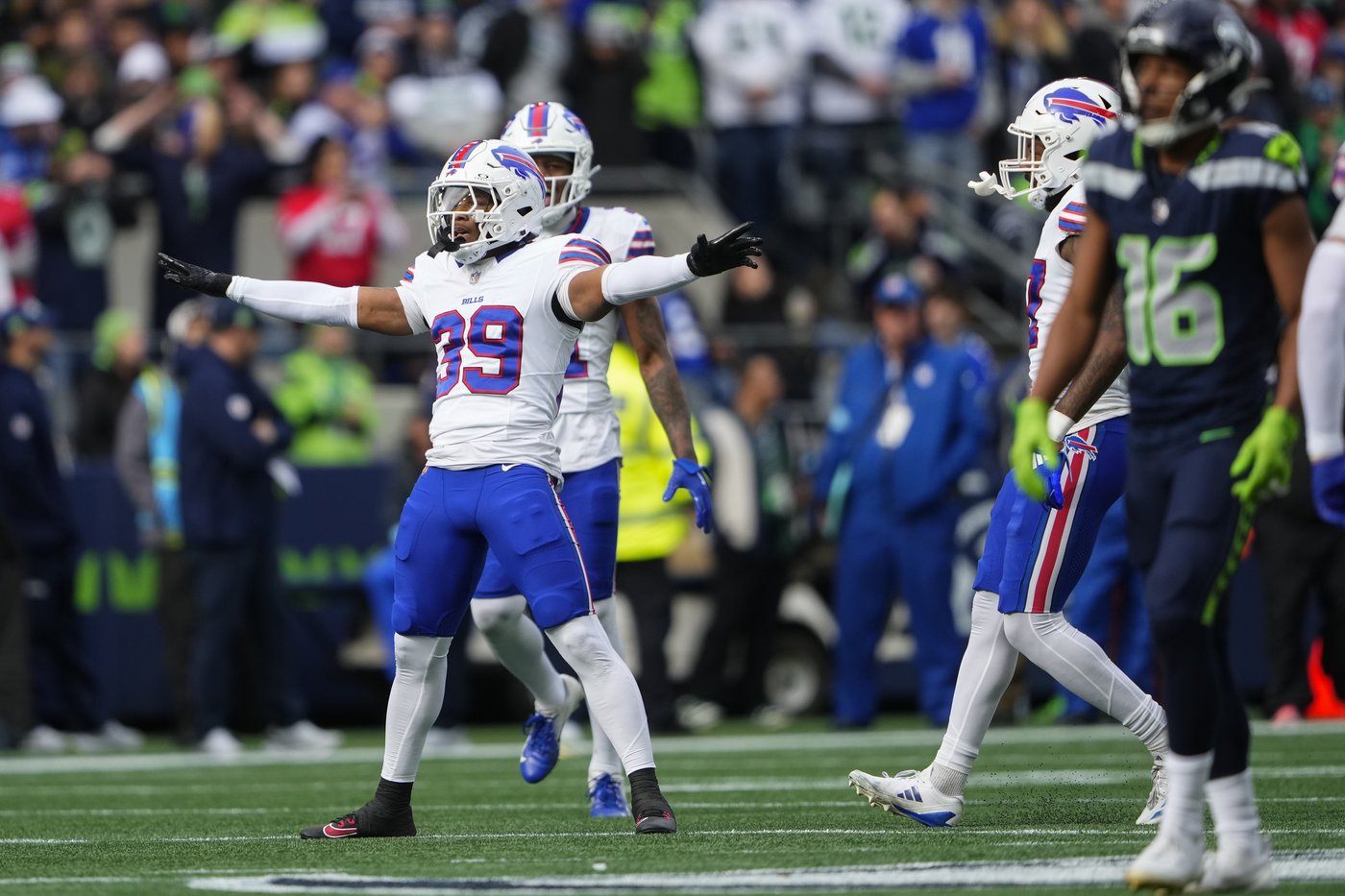 Josh Allen throws 2 TD passes and the Bills cruise past the Seahawks 31-10 | iNFOnews.ca