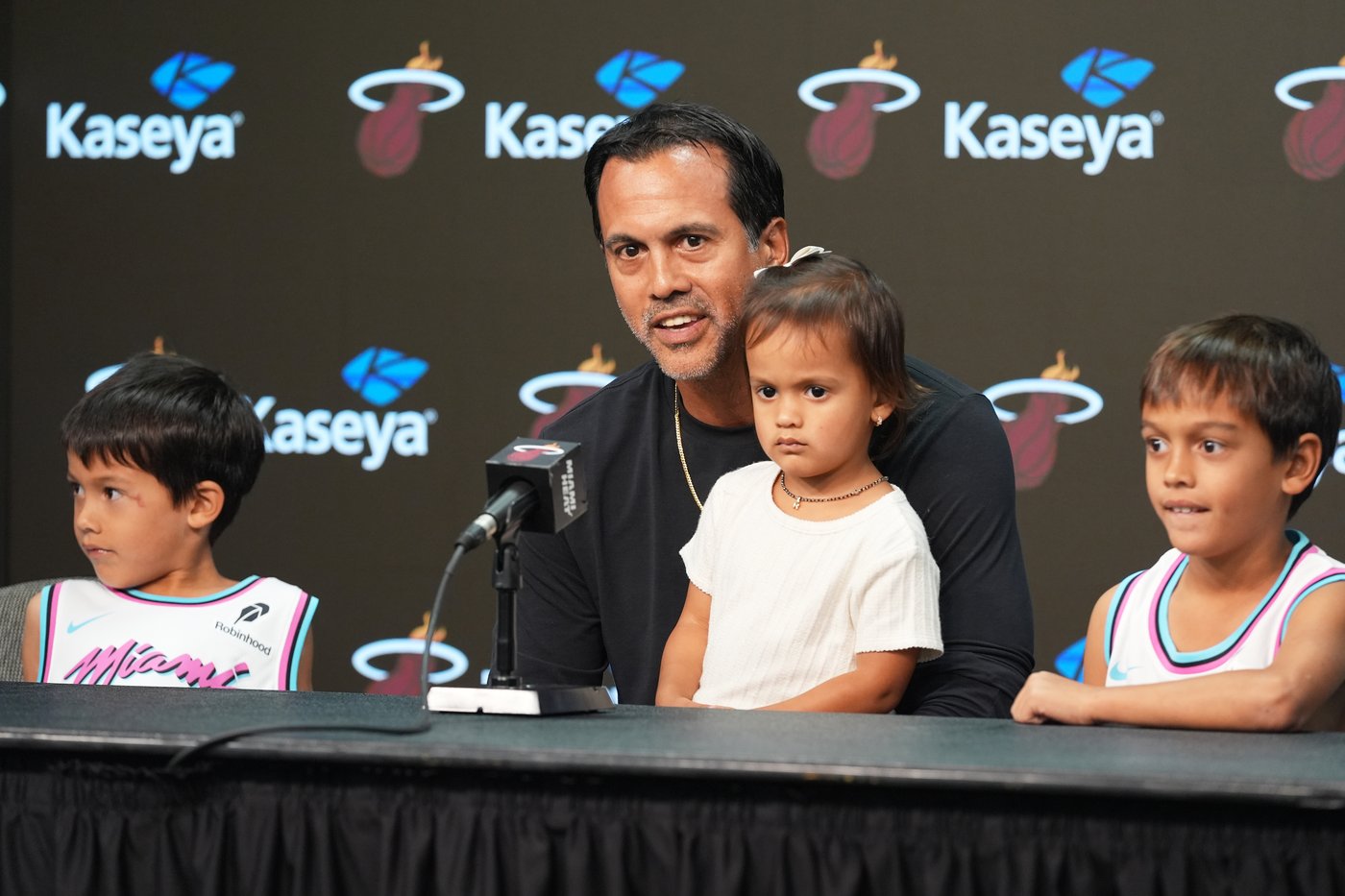 Miami Heat coach Erik Spoelstra grateful for support after fire destroys home | iNFOnews.ca