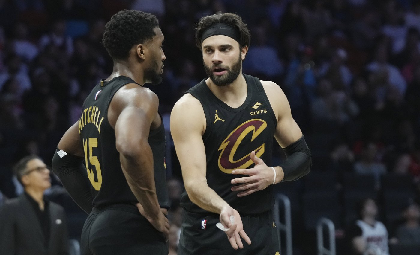 Donovan Mitchell scores 34 points, Cavaliers never trail in 126-106 win over Heat | iNFOnews.ca
