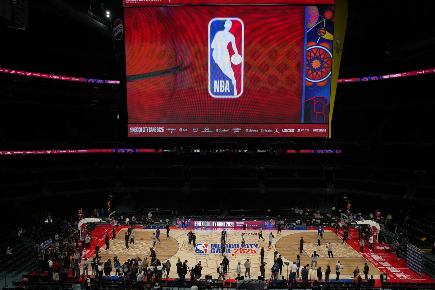 Anthony Davis out for Mavericks' game in Mexico City with leg injury | iNFOnews.ca Anthony Davis out for Mavericks' game in Mexico City with leg injury | iNFOnews.ca