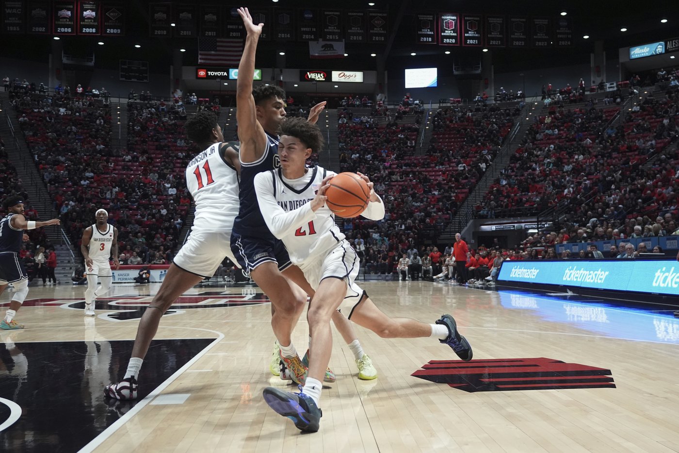 No. 23 San Diego State beats Cal Baptist 81-75 after nearly blowing 19-point lead | iNFOnews.ca No. 23 San Diego State beats Cal Baptist 81-75 after nearly blowing 19-point lead | iNFOnews.ca