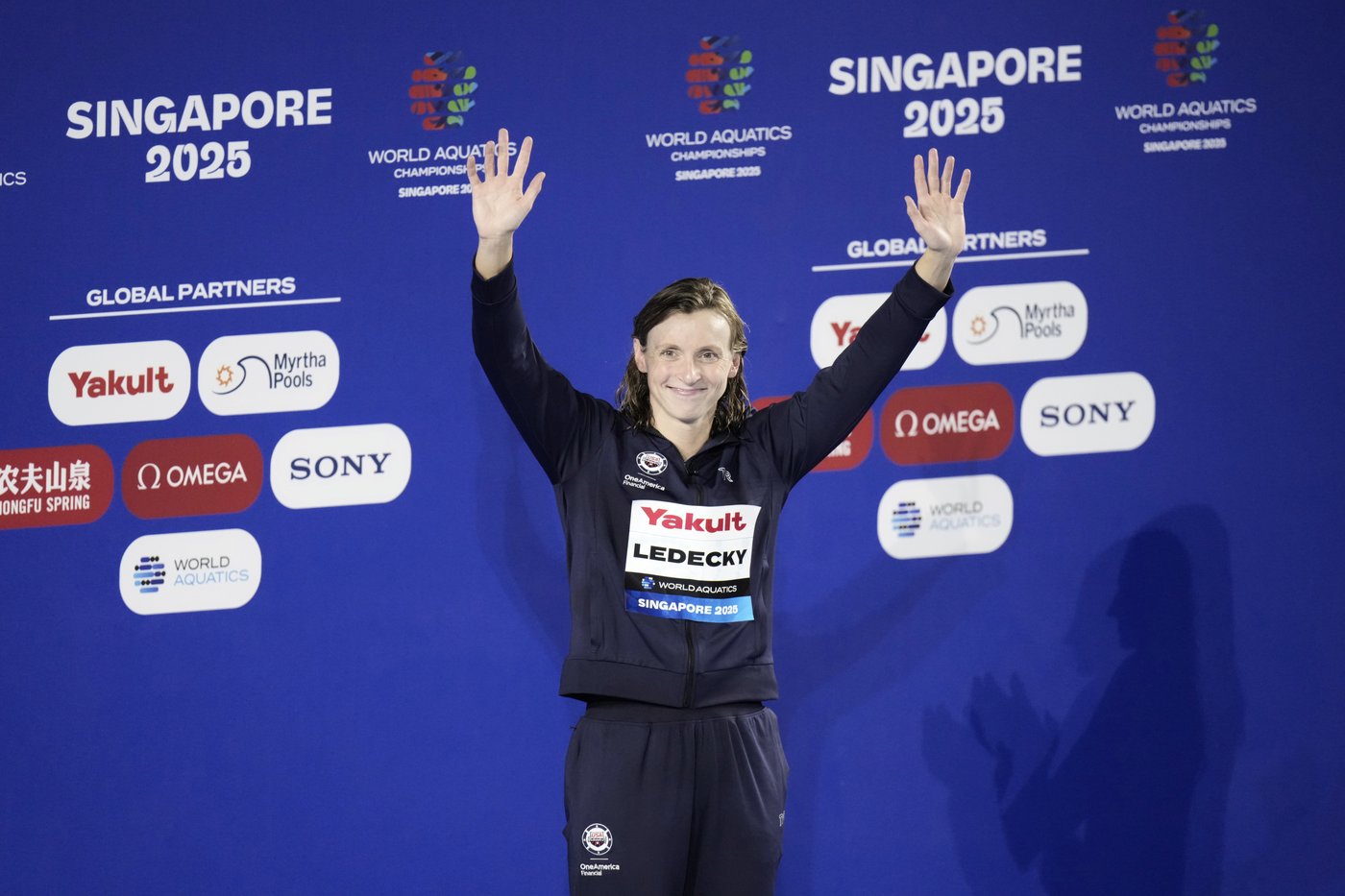 Americans set a relay world record in swim worlds in Singapore and Ledecky wins again | iNFOnews.ca