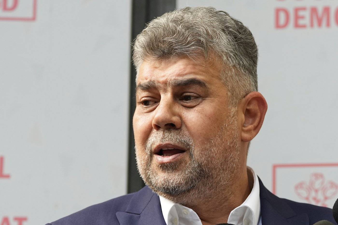 Romanian premier resigns after his coalition's candidate fails to advance in presidential runoff | iNFOnews.ca