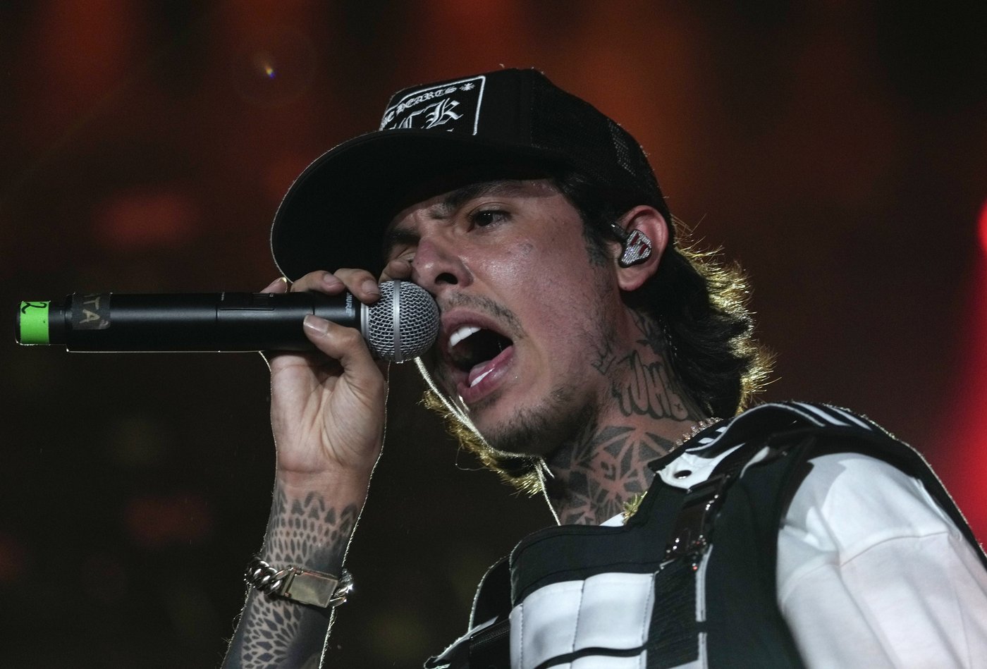 Mexico offers protection to famed corridos singer after drug cartel death threats | iNFOnews.ca Mexico offers protection to famed corridos singer after drug cartel death threats | iNFOnews.ca