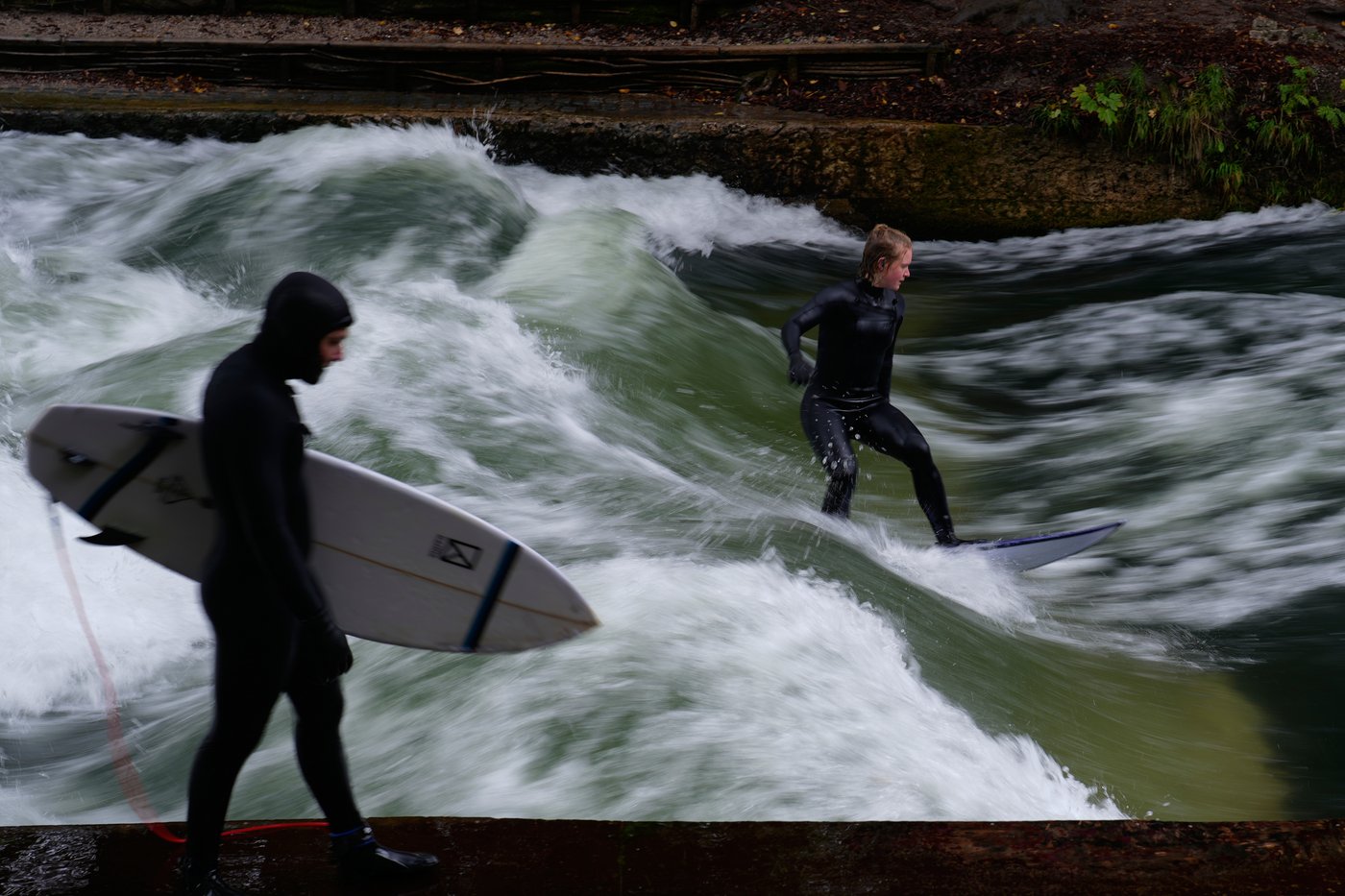 Munich's famous river wave has vanished after a cleanup. Surfers hope it will return soon | iNFOnews.ca Munich's famous river wave has vanished after a cleanup. Surfers hope it will return soon | iNFOnews.ca