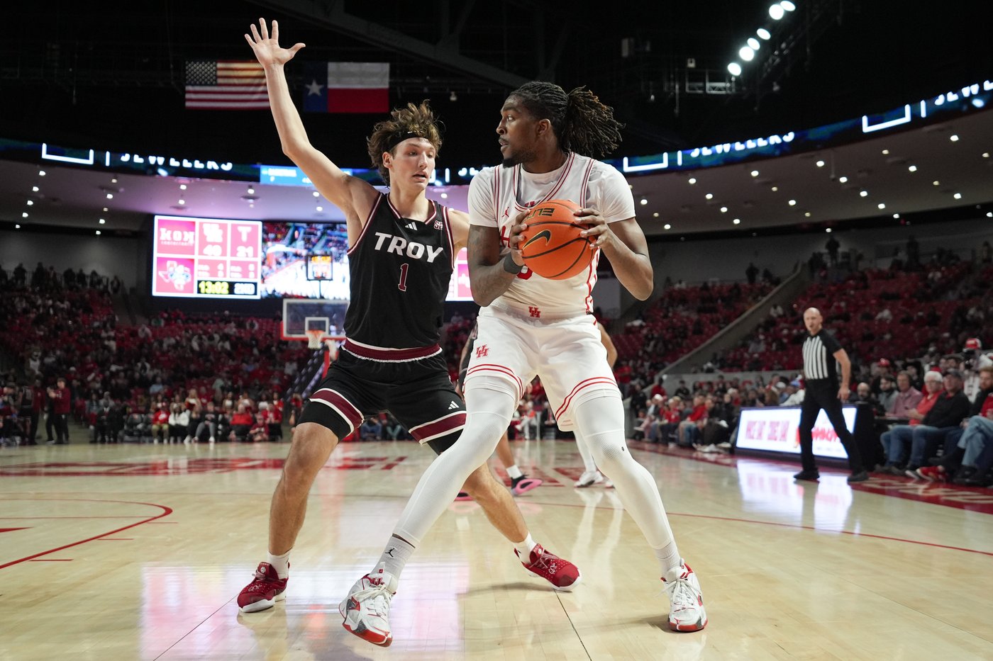 Cryer scores 22 points and No. 15 Houston defeats Troy 62-42 | iNFOnews.ca