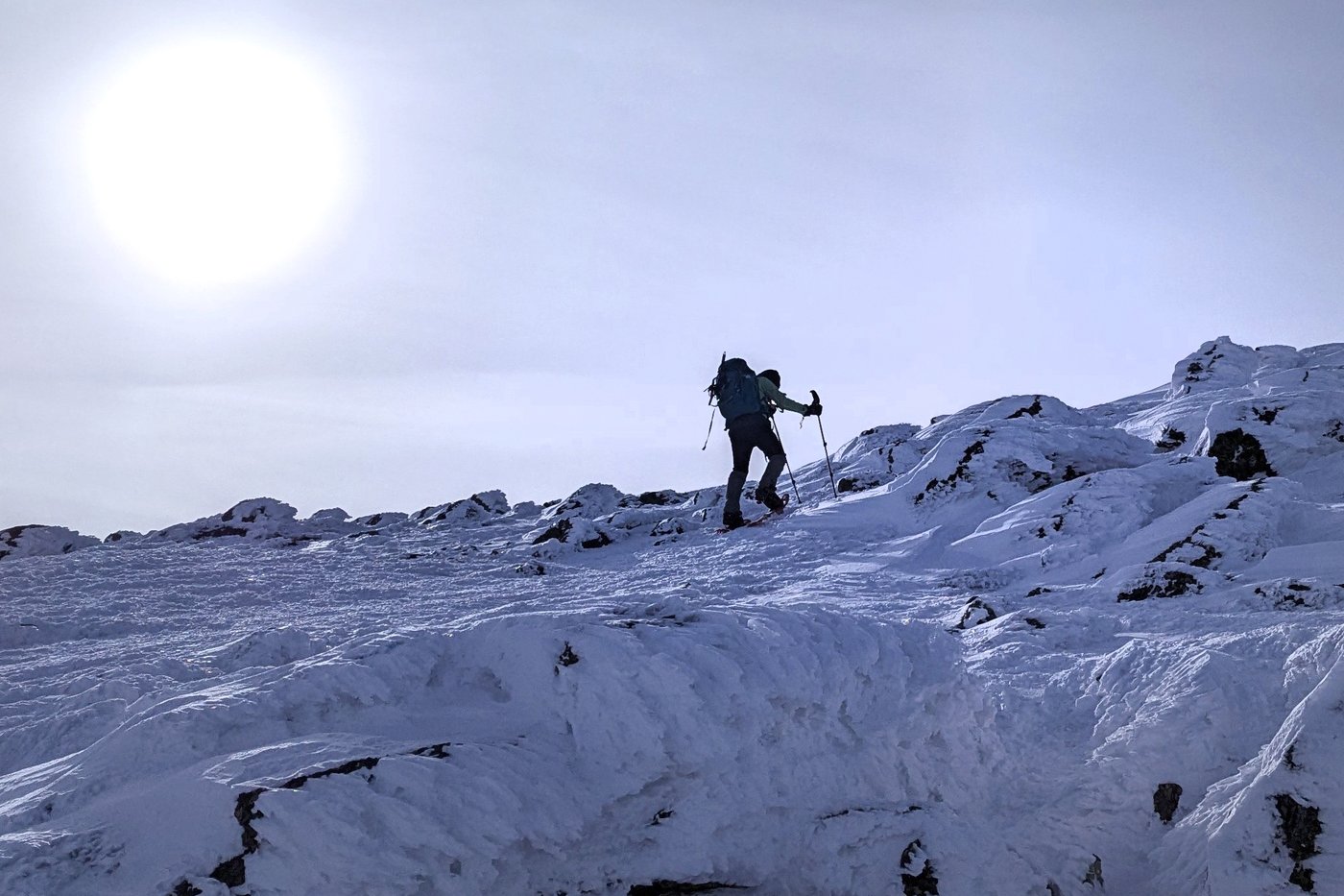 Freezing hikers stuck in waist-deep snow rescued during Mount Washington whiteout | iNFOnews.ca Freezing hikers stuck in waist-deep snow rescued during Mount Washington whiteout | iNFOnews.ca