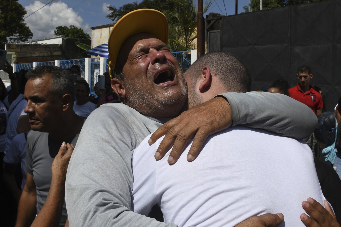 Venezuela releases from prison some of the thousands detained after presidential election | iNFOnews.ca