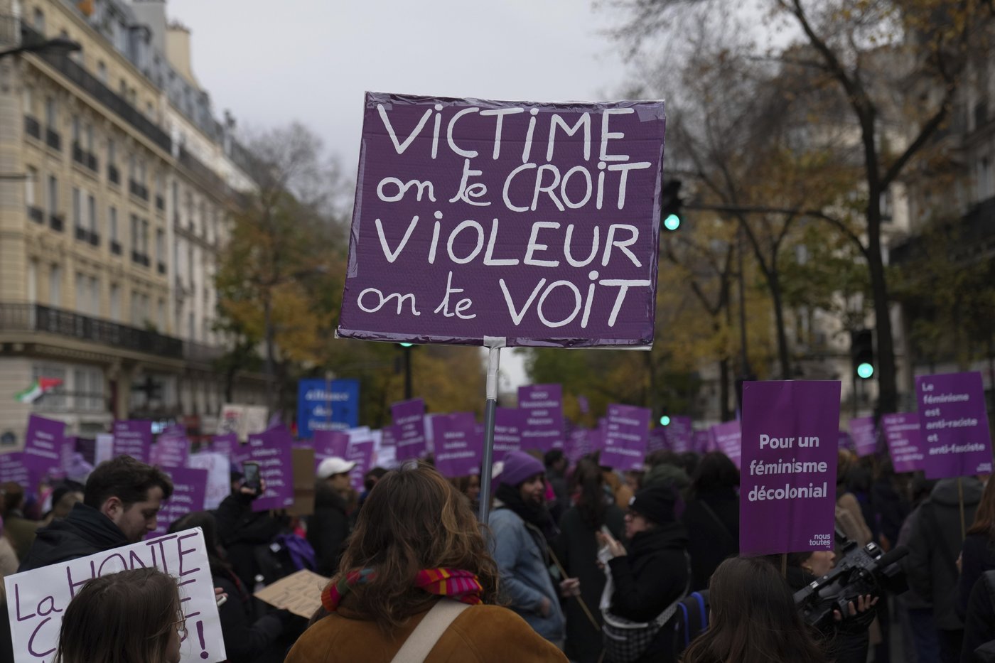 Thousands protest against femicides and sexual and sexist violence in France | iNFOnews.ca Thousands protest against femicides and sexual and sexist violence in France | iNFOnews.ca