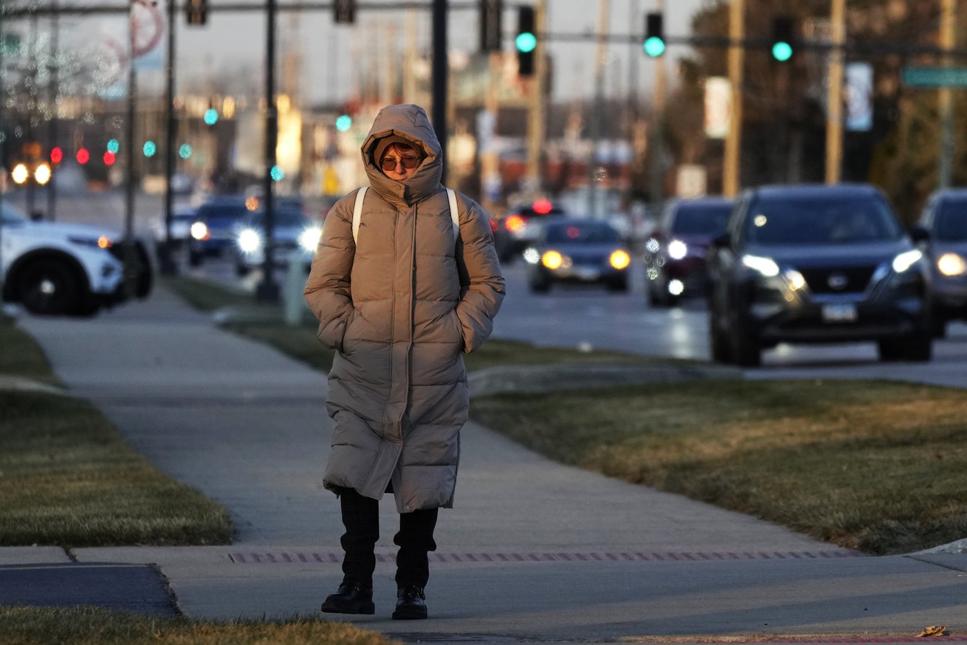 Bone-chilling cold returns to the Midwest in the wake of a storm that soaked the East Coast | iNFOnews.ca