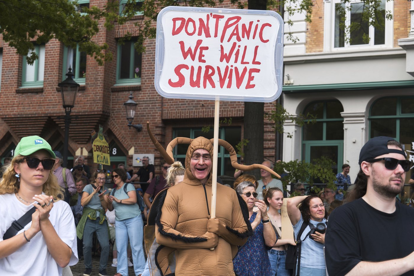 World, business leaders hope to keep momentum in fight against climate change despite US | iNFOnews.ca