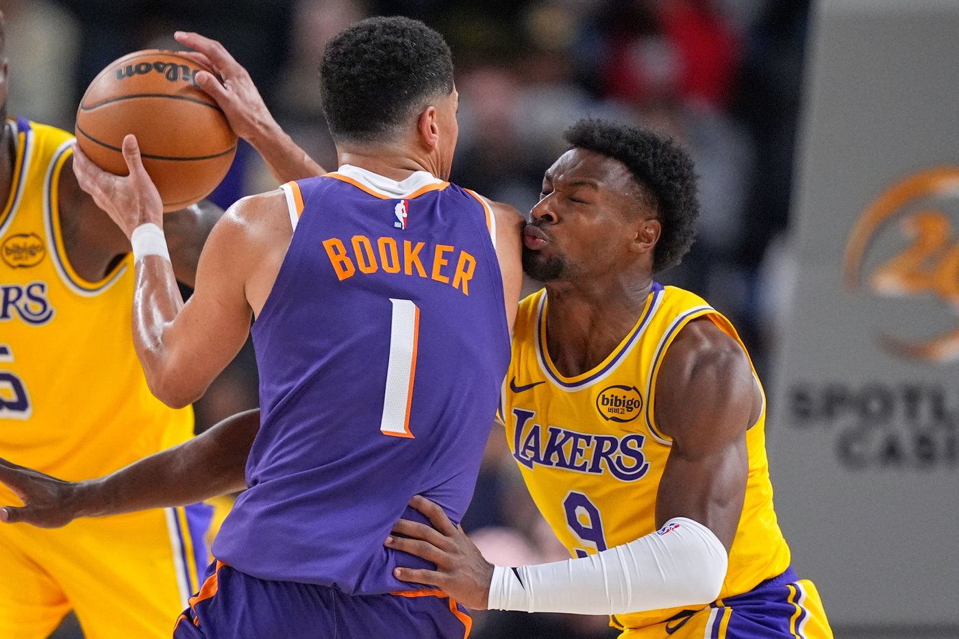 Lakers lose their preseason opener 103-81 to Suns with LeBron James, Luka Doncic sitting out | iNFOnews.ca Lakers lose their preseason opener 103-81 to Suns with LeBron James, Luka Doncic sitting out | iNFOnews.ca