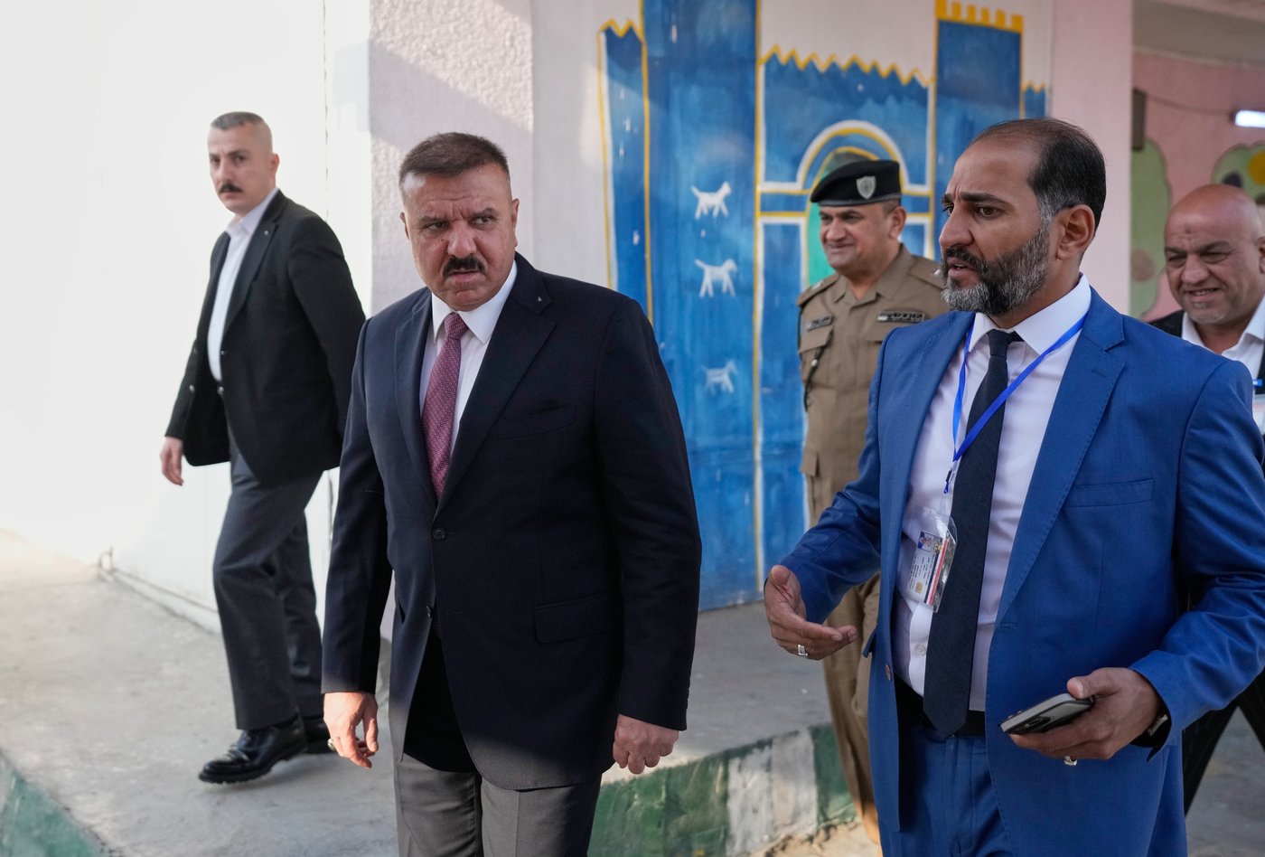 Iraq's displaced Yazidis and security forces cast ballots in early voting in parliament election | iNFOnews.ca
