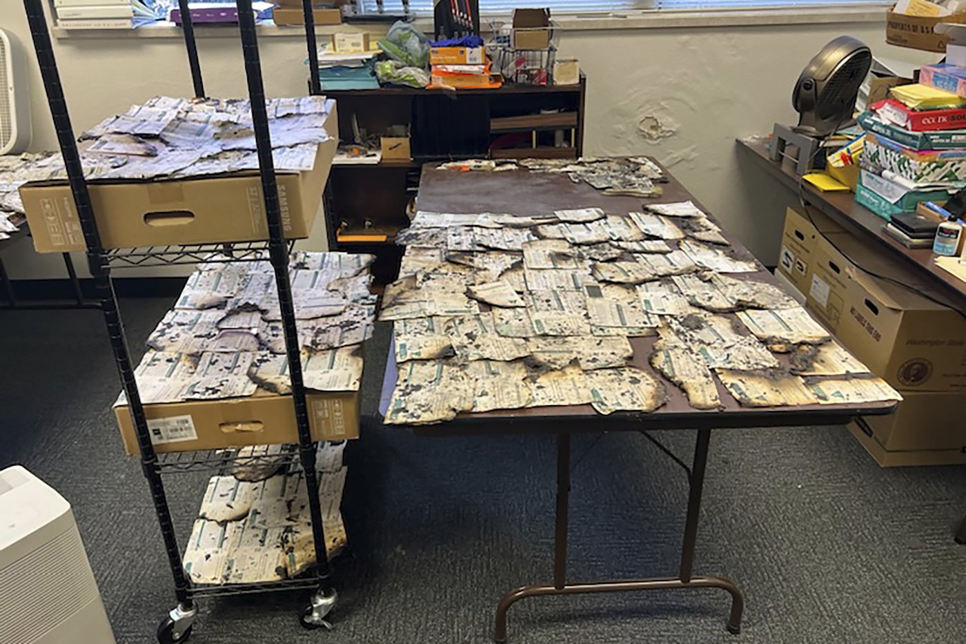 Police say the man behind ballot box fires has metalworking experience and might plan more attacks | iNFOnews.ca Police say the man behind ballot box fires has metalworking experience and might plan more attacks | iNFOnews.ca