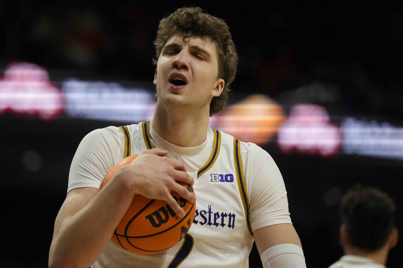 Nick Martinelli leads Northwestern to 70-66 overtime win over No. 19 Illinois | iNFOnews.ca Nick Martinelli leads Northwestern to 70-66 overtime win over No. 19 Illinois | iNFOnews.ca